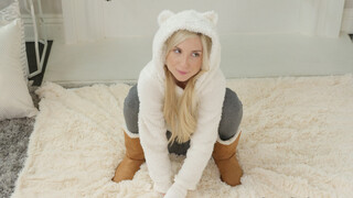 Piper Perri in Frosty Weather - the best porn without registration 1PORNO.NET