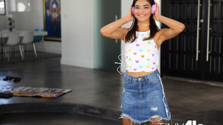 Pretty Face Melody - free porn on 1PORNO.NET
