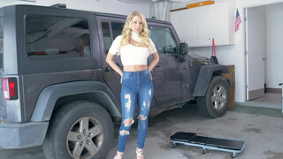 Katie Morgan Works Out a Steamy Deal - the best porn without registration 1PORNO.NET