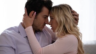 Family Favors: Blonde Babe Scene - free porn on 1PORNO.NET