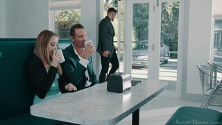 Blonde Bombshell Anna Claire Clouds Gives Quinton James a Blowjob - the best porn without registration 1PORNO.NET