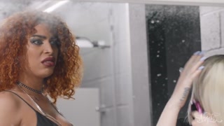 Redhead Shemale Blowjob in Bathroom - il miglior porno senza registrazione 1PORNO.NET