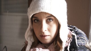 Titillating Teen Catrien Pearl in a Blowjob Blowout! - pornografie gratuită pe 1PORNO.NET
