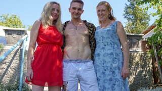 Threesome Fun with Blonde and Redhead Gilfs - the best porn without registration 1PORNO.NET