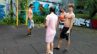 Old and young trio: Helene gets blowjob - the best porn without registration 1PORNO.NET