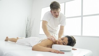 Scarlet Rebel's Oily Massage Session - 등록 없이 볼 수 있는 최고의 포르노 1PORNO.NET