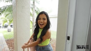 Interracial Roommate Gives the Grand Tour - the best porn without registration 1PORNO.NET