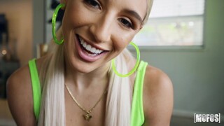 Bubble Butt Brunette Abella Danger Takes Big Cock - free porn on 1PORNO.NET