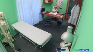 Amateur nurse gets blown by doctor - the best porn without registration 1PORNO.NET