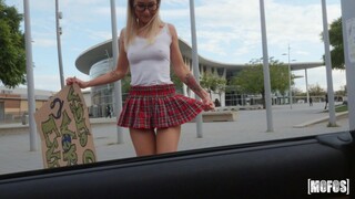 She Loves To Play - free porn on 1PORNO.NET