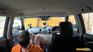 Cheating Blonde Slurps Cum in Car - free porn on 1PORNO.NET