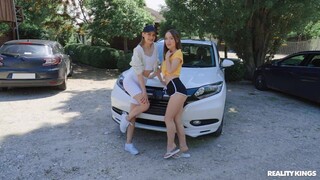 Showing Off My Car with a FFM Fuck - free porn on 1PORNO.NET