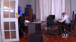 Dominica Phoenix Licks Pussy and Takes Facials Like a Pro - le meilleur porno sans inscription 1PORNO.NET