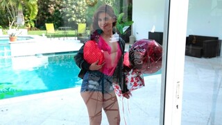 Teen Valentine Sucks Your Cock - free porn on 1PORNO.NET