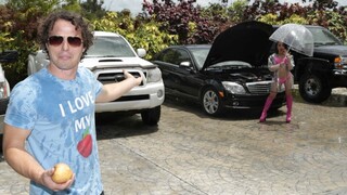 Car Side Sex Rescue - the best porn without registration 1PORNO.NET