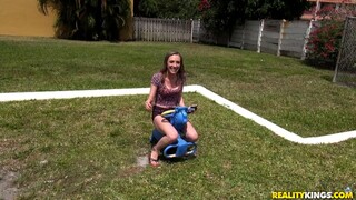 Tyler Steel Fucks Foxy Roxy - the best porn without registration 1PORNO.NET