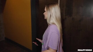 Tattooed Teen Fills Her - free porn on 1PORNO.NET