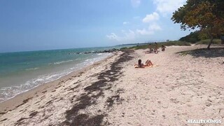 Ocean Blowjob with Jimmy - free porn on 1PORNO.NET