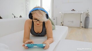 Thonged Kittina Gets Her Ass Played - the best porn without registration 1PORNO.NET