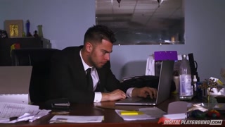 Veronica Rodriguez - Office Maid Squirts Everywhere - the best porn without registration 1PORNO.NET