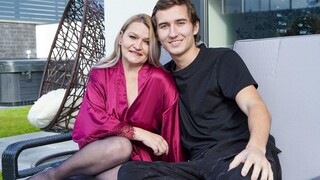 Mature MILF Dominika Takes a Big Cock - the best porn without registration 1PORNO.NET