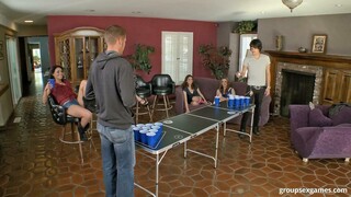 Hardcore Pong Sex – Monique Alexander & Bailey Blue in Group Action - o melhor pornô sem registro 1PORNO.NET