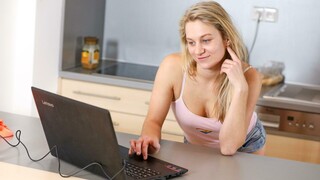 Hard Cock Fucks Teen Blonde Stacy - il miglior porno senza registrazione 1PORNO.NET