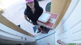 Lucky Delivery Girl Kimber Woods Fucked For A Money Tip - the best porn without registration 1PORNO.NET