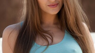 Natural Tits Auburn Beauty - kostenlose Pornos auf 1PORNO.NET