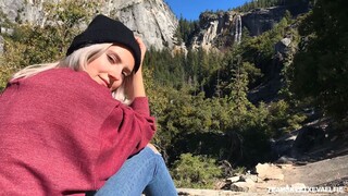 Adam Ocelot Gets a Forest Blowjob from Eva Elfie - kostenlose Pornos auf 1PORNO.NET