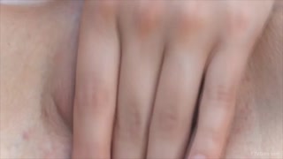 Young and Beautiful Cadey Squirts Hard with Fisting Fun - le meilleur porno sans inscription 1PORNO.NET