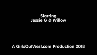 Big Tits Redhead Jessie G & Willow Interview - найкраще порно без реєстрації 1PORNO.NET