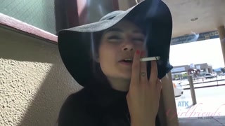Adria Rae's Small Tits and Ecstasy-Filled Facial Expressions - gratis porr på 1PORNO.NET
