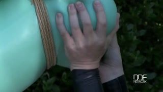 Suspended Latex Lucy Gets Fingered and Dominated - pornografi terbaik tanpa pendaftaran 1PORNO.NET