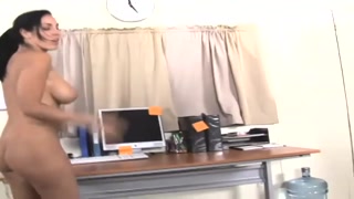 Hard pounding for Veronica at work - the best porn without registration 1PORNO.NET