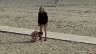 Zenda Sexy Scared of Electricity Gets Shocked by Busty Mona Wales & Valentina - the best porn without registration 1PORNO.NET