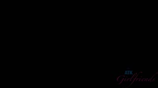 Latina GF Moka Mora Teases with Sex Toys & Fingering POV - le meilleur porno sans inscription 1PORNO.NET