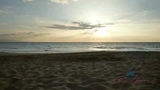 Hairy Holly Hendrix Teases on the Beach - the best porn without registration 1PORNO.NET