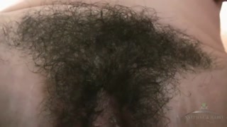 Bella’s hairy body exposed as she cleans nude - หนังโป๊ที่ดีที่สุดโดยไม่ต้องลงทะเบียน 1PORNO.NET