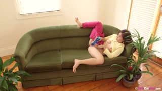Asian Celene rides toy hard on couch - amateur solo fun - the best porn without registration 1PORNO.NET
