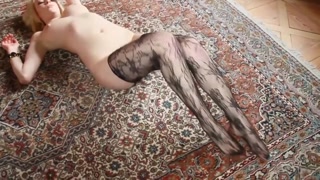 Young and Beautiful Jennifer Plays Solo - the best porn without registration 1PORNO.NET