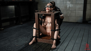 Octavia Red Gets Metal Bondage Punishment - phim khiêu dâm hay nhất không cần đăng ký 1PORNO.NET