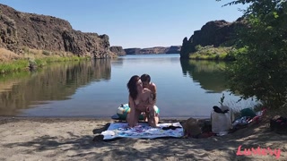 Mermaid in the USA: Storm Rides Rey in Cowgirl by the Sea - найкраще порно без реєстрації 1PORNO.NET