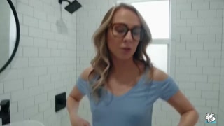 Young Aurora Skye Masturbates and Gets Pounded in Shower - najlepsze porno bez rejestracji 1PORNO.NET