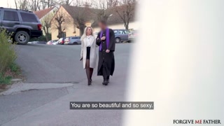 Preacher Picks Up Shaved Blonde Babe - the best porn without registration 1PORNO.NET
