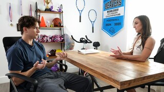 Hot MILF Coach Preps My Balls Before Match - el mejor porno sin registro 1PORNO.NET