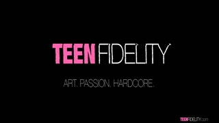 Ryan Madison Gives Teen Daydream Daisy a Hardcore Dream Fuck - 登録不要の最高のポルノ 1PORNO.NET