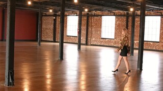 Jay Smooth Fucks Casca Akashova in Office for Favor - the best porn without registration 1PORNO.NET