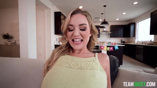 Blake Blossom's Cum Surprises Her Older Boss - the best porn without registration 1PORNO.NET