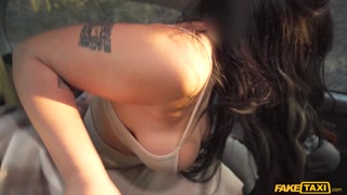Big Tits Tattooed Girl Gets Spanked - il miglior porno senza registrazione 1PORNO.NET